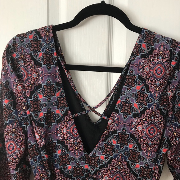 Patterned Romper - Picture 3 of 4